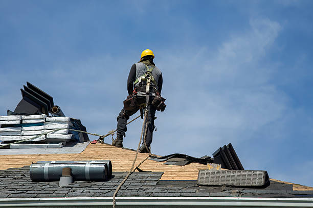 Professional Gutter Installation technician working in Linville, NC